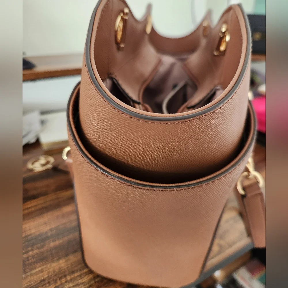 Michael Kors Saffiano Leather Bag - Picture 10 of 10